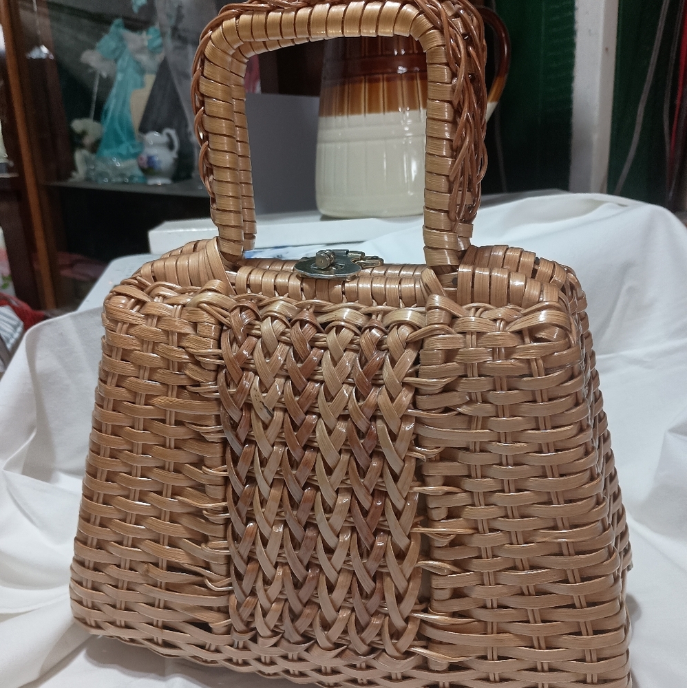 Elegant SIMON Woven Top-Handle Handbag Hand Made in Hong Kong